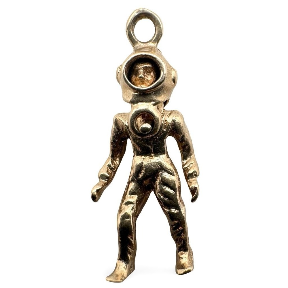 Vintage 14K Gold Tested Astronaut Spaceman Charm Pendant 3D Figural Space Suit